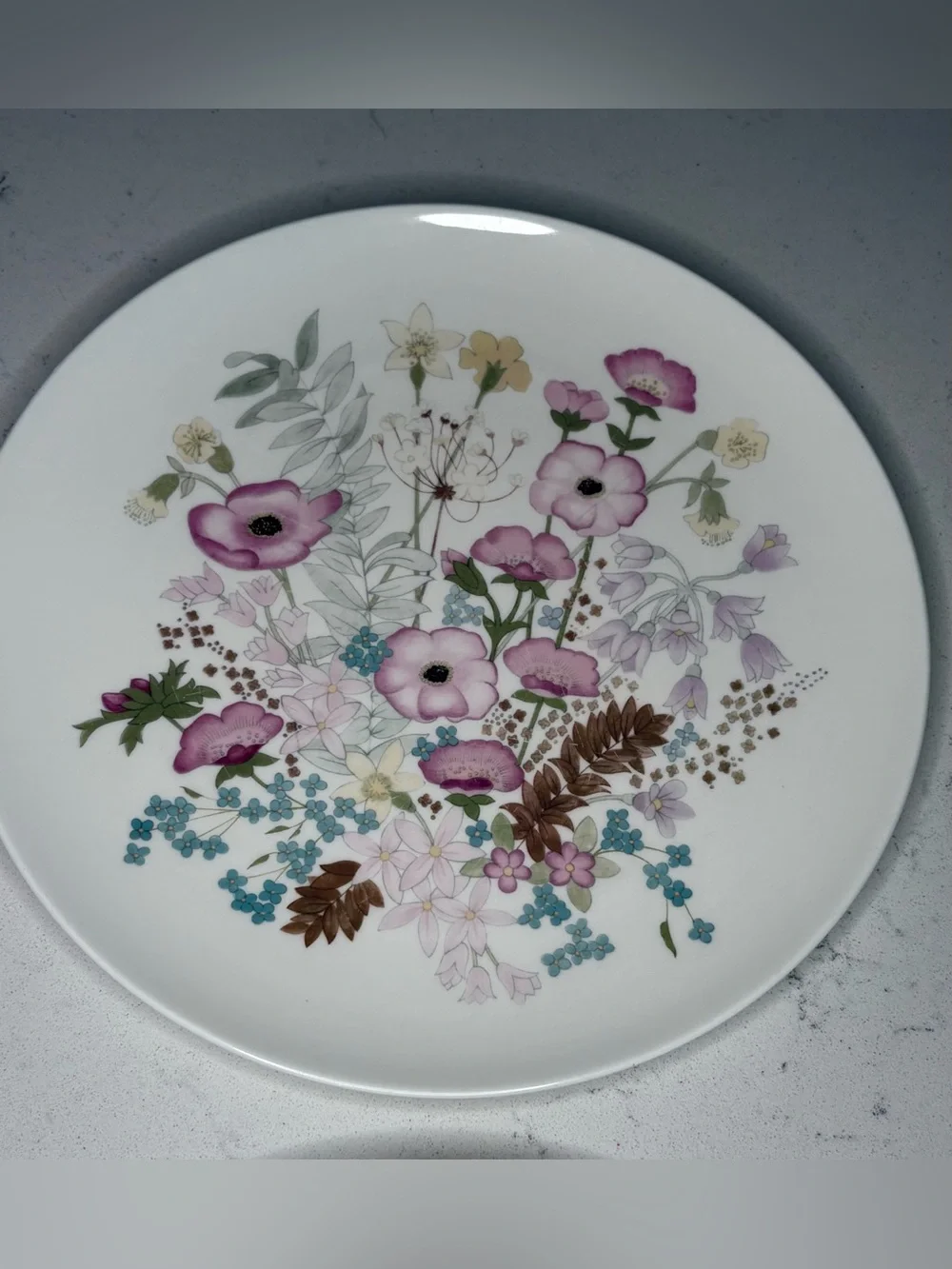 Wedgwood White and Black Meadow Sweet Bone China Backstamp